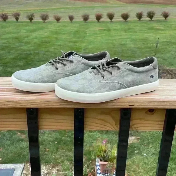 Sperry women’s camo print canvas washable tennis shoes lace tie size 6 - Picture 1 of 10